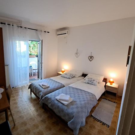 Accomodation Mirjana Rooms Poreč Extérieur photo