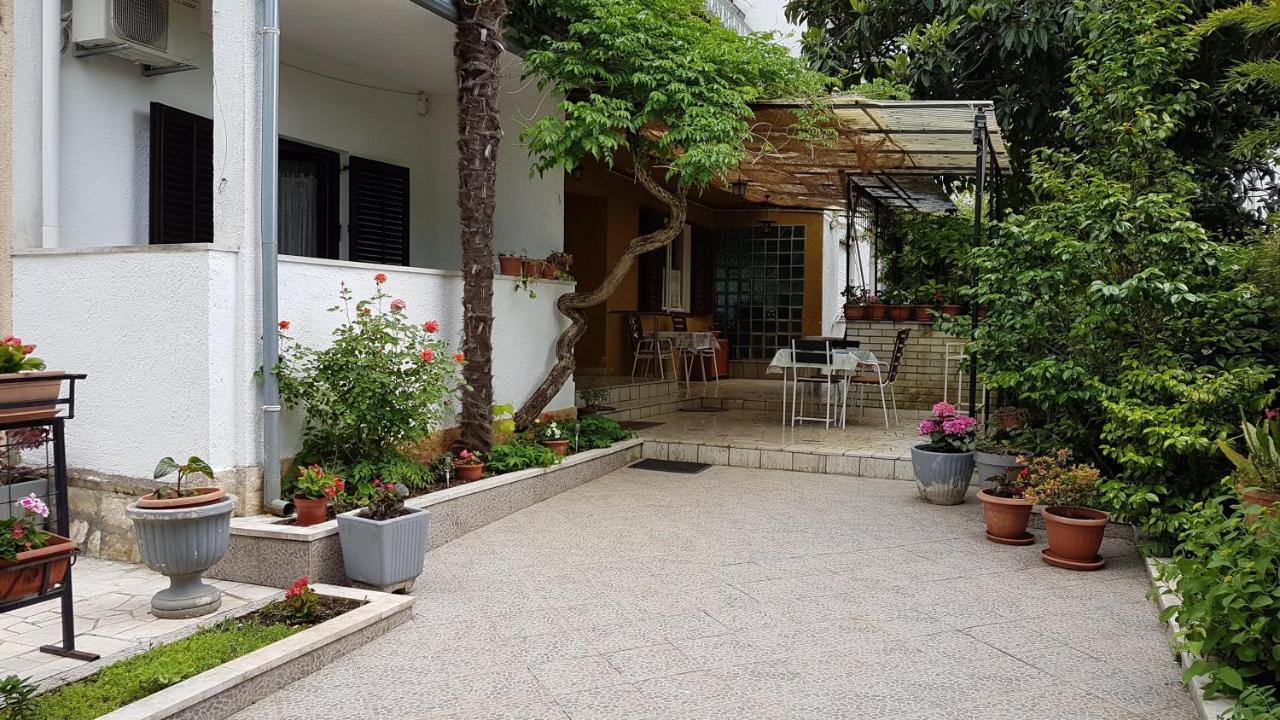 Accomodation Mirjana Rooms Poreč Extérieur photo